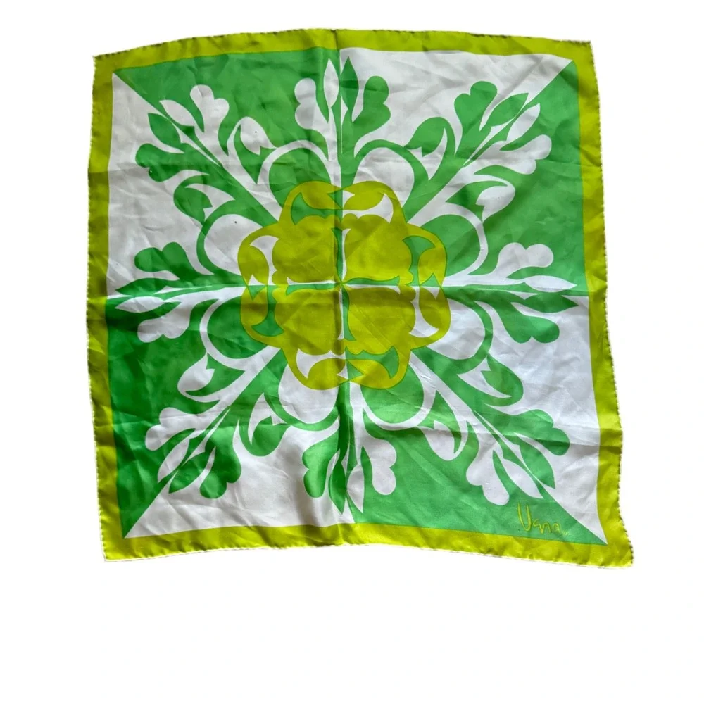 Vintage Vera Neumann Scarf Green Yellow Floral Print‎ Square 23
